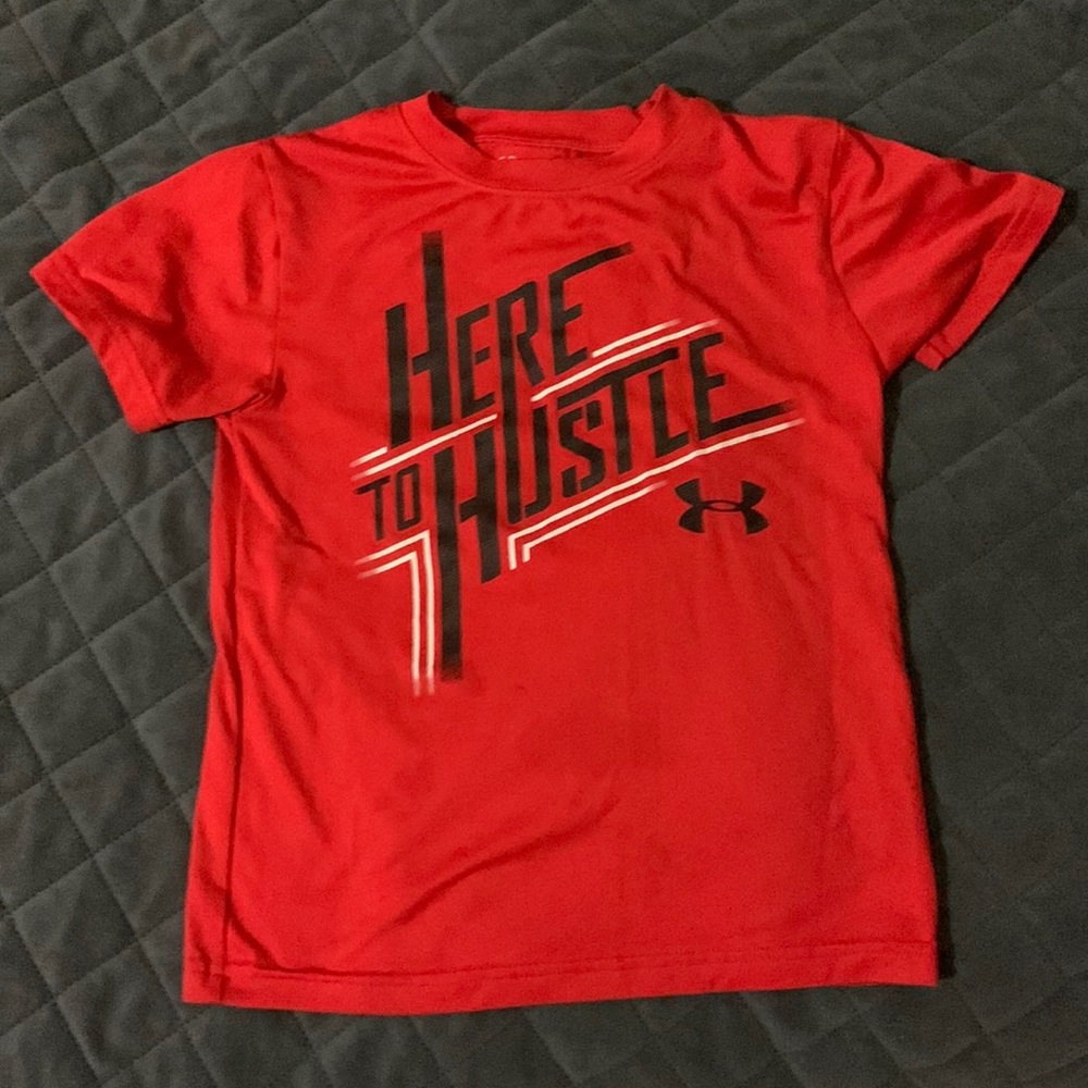 Kids Under Armour shirt ‼️GUC‼️